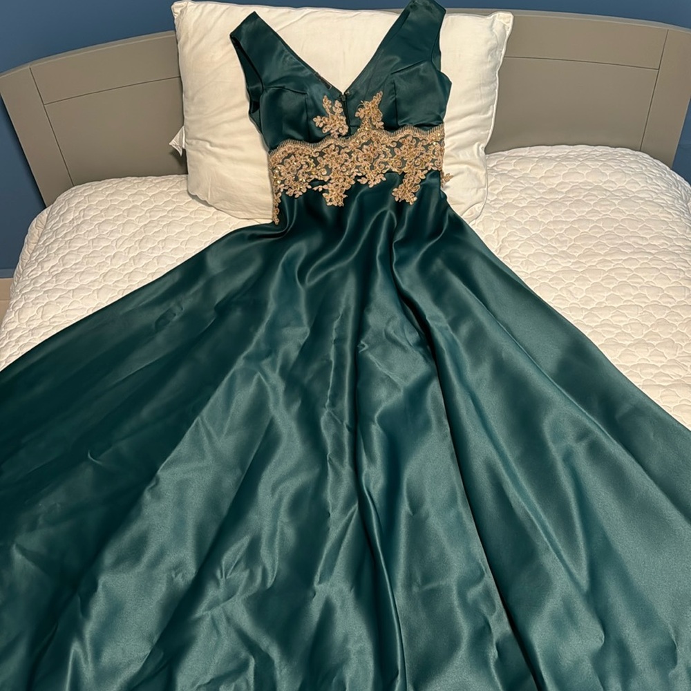 Emerald green taffeta long dress with gold details